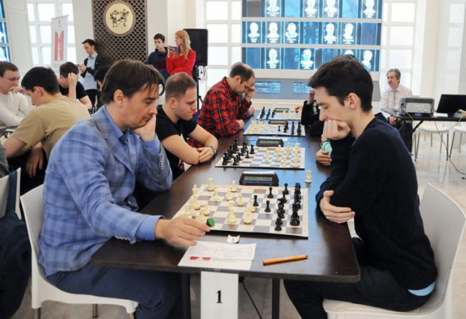 Командные чемпионаты Москвы по шахматам в стилистике хоккея