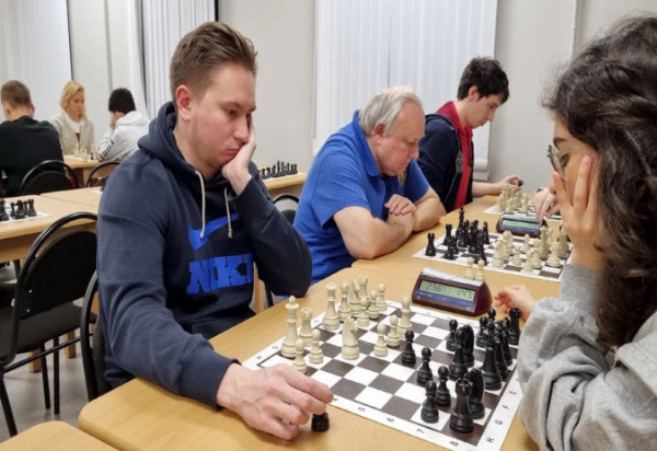 «Централ Парк Тауэр» выиграл первый этап кубка клу…