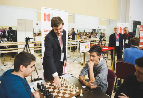 Сергей Карякин открыл детско-юношеское первенство …