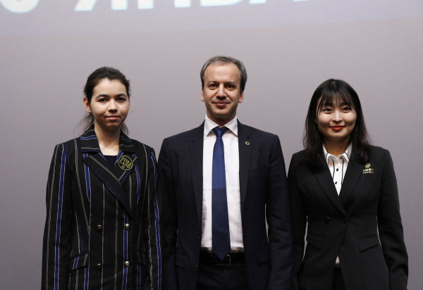 Шахматистки готовы к продолжению матча на первенст…