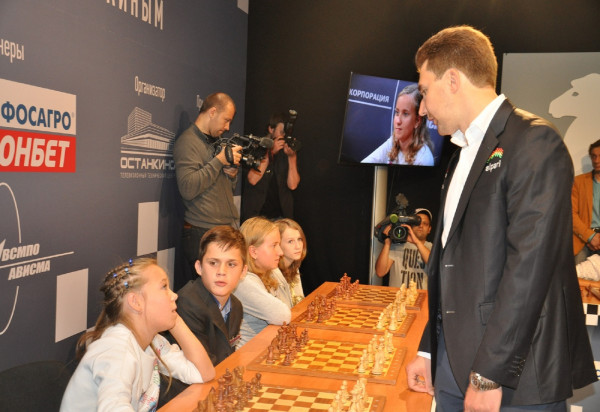 Карякин победил в «Останкино» и отправился на Кубо…